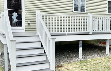 Deck / Porch / Yard